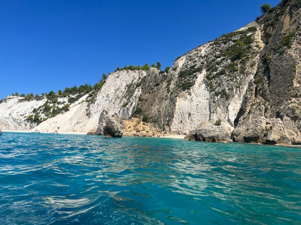Apollonides Seafront Villa1 Aoede Ληξούρι Εξωτερικό φωτογραφία